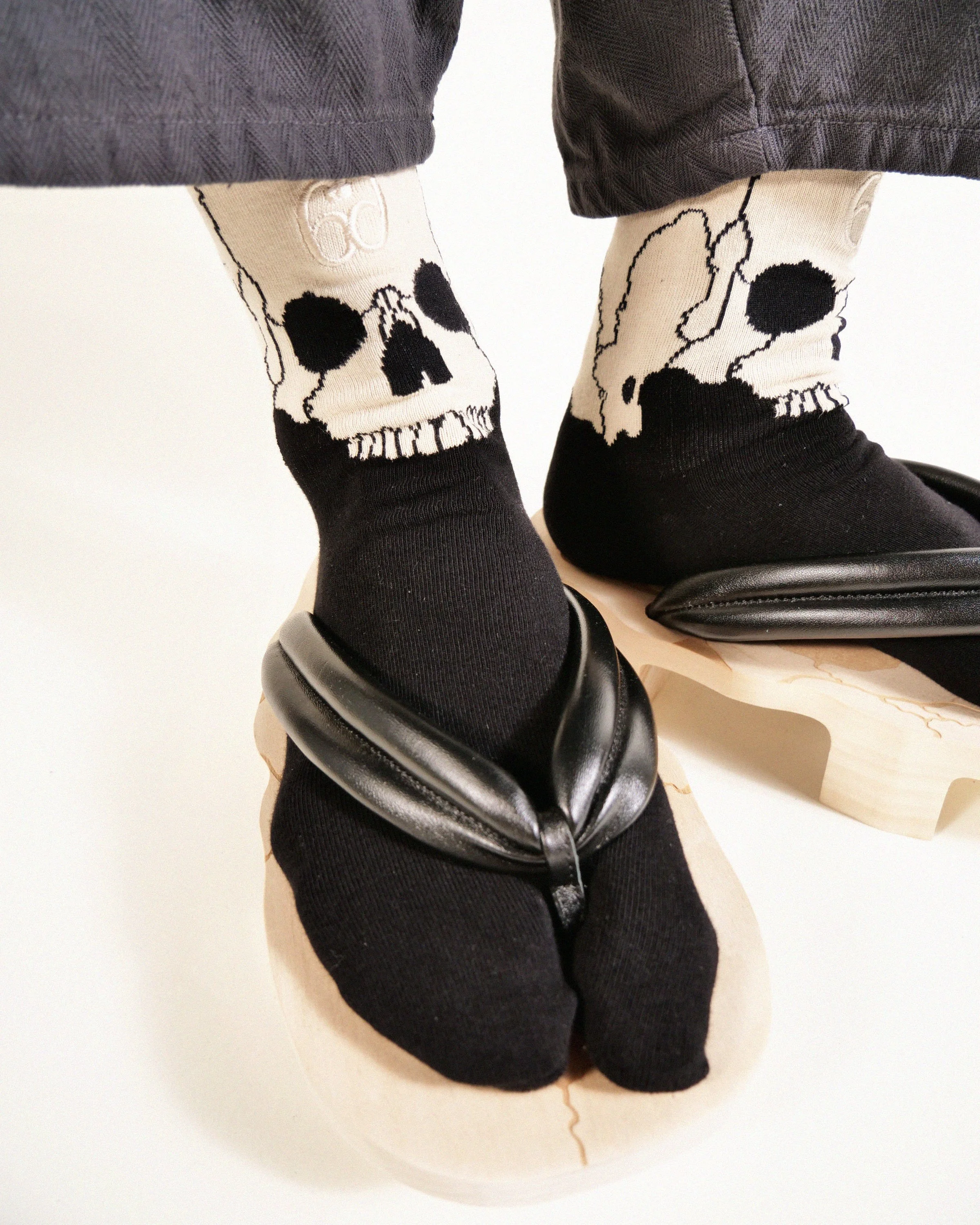 SKULL TABI SOCKS - NATURAL | Prospective Flow | Japanese Fashion